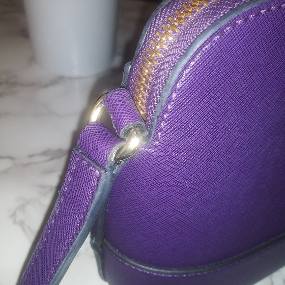 Calvin Klein purple crossbody - Picture 6 of 8